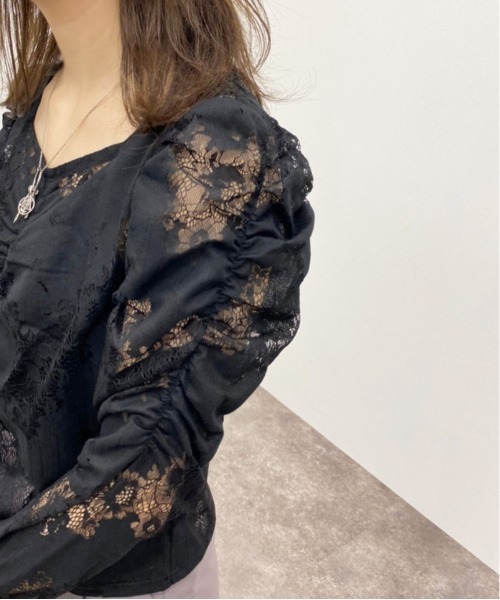 apres jour mignon(アプレジュールミニョン)の「袖コンシャスレースブラウス 【ZOZOTOWN限定アイテム】(シャツ/ブラウス・レディース・ブラック/ブルー/オフホワイト・X-LARGE/フリー)」の15枚目の写真