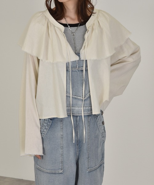 w closet(ダブルクローゼット)の「ラッフル衿ブラウス(シャツ/ブラウス・レディース・ホワイト/ライム/グレイッシュベージュ・FREE)」の2枚目の写真