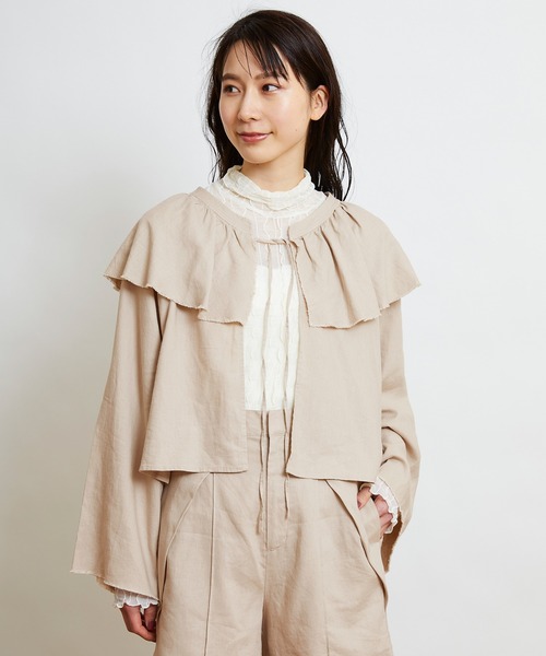 w closet(ダブルクローゼット)の「ラッフル衿ブラウス(シャツ/ブラウス・レディース・ホワイト/ライム/グレイッシュベージュ・FREE)」の1枚目の写真