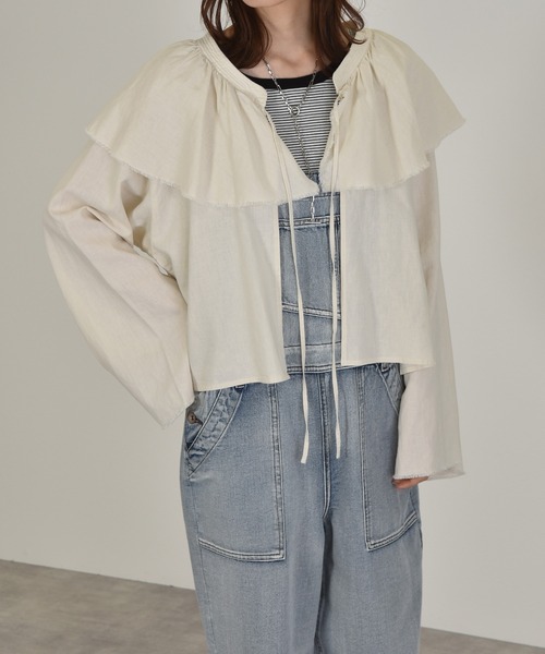 w closet(ダブルクローゼット)の「ラッフル衿ブラウス(シャツ/ブラウス・レディース・ホワイト/ライム/グレイッシュベージュ・FREE)」の11枚目の写真