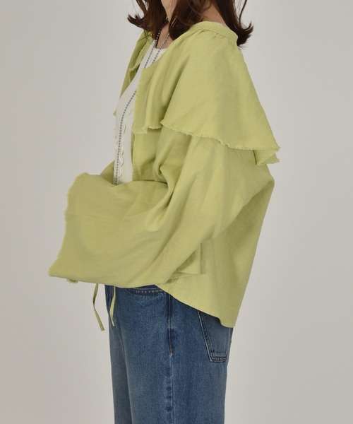 w closet(ダブルクローゼット)の「ラッフル衿ブラウス(シャツ/ブラウス・レディース・ホワイト/ライム/グレイッシュベージュ・FREE)」の13枚目の写真