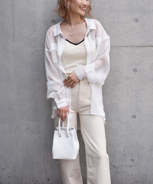 SPIRALGIRL（スパイラルガール）の「シアーオーバーシャツ（シャツ/ブラウス・レディース・ベージュ/オフホワイト/ピンク/グレー・FREE）」の15枚目の写真