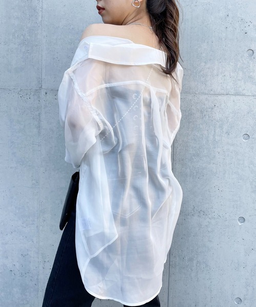 SPIRALGIRL（スパイラルガール）の「シアーオーバーシャツ（シャツ/ブラウス・レディース・ベージュ/オフホワイト/ピンク/グレー・FREE）」の12枚目の写真