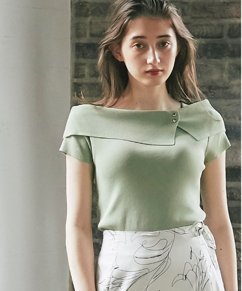 12Twelve Agenda(トゥエルブ アジェンダ)の「アシメオフショルフレンチスリーブニットプルオーバー(ニット/セーター・レディース・ベージュ/ミント/ブラック/オフホワイト/ワインレッド・M)」の4枚目の写真