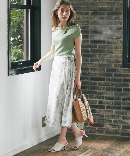 12Twelve Agenda(トゥエルブ アジェンダ)の「アシメオフショルフレンチスリーブニットプルオーバー(ニット/セーター・レディース・ベージュ/ミント/ブラック/オフホワイト/ワインレッド・M)」の12枚目の写真