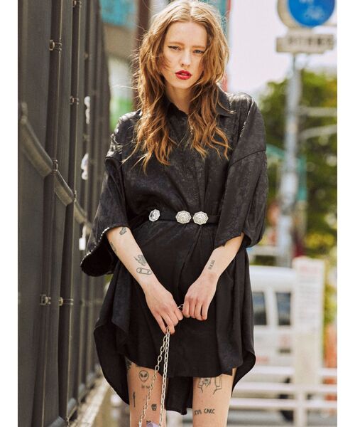 jouetie（ジュエティ）の「スーパーBIGシャツ（シャツ/ブラウス・レディース・ブラック/ピンク/ブルー/その他1・MEDIUM）」の2枚目の写真