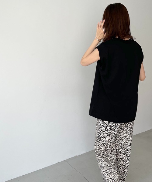 CANAL JEAN（キャナルジーン）の「El mar(エルマール) ワイドショルダータンクトップ（タンクトップ・レディース・ホワイト/ブラック・ONE SIZE）」の7枚目の写真