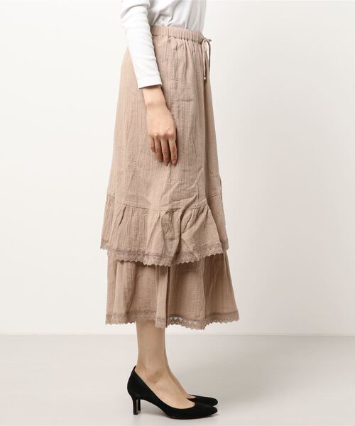 WILLSELECTION(ウィルセレクション)の「ボイル楊柳ティアードスカート(スカート・レディース・ブラック/ベージュ/オフホワイト・MEDIUM)」の4枚目の写真