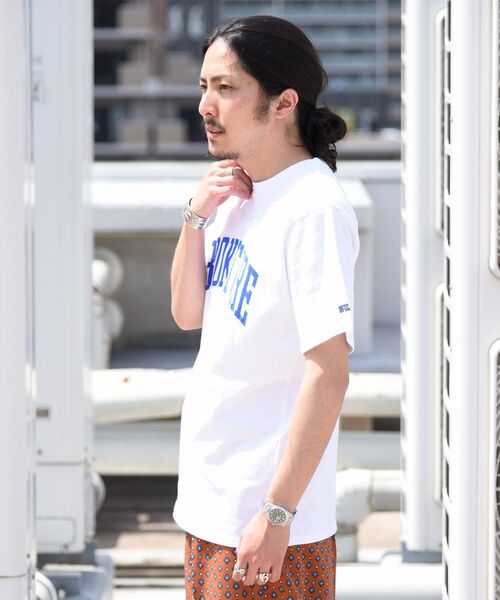 Russell Athletic(ラッセルアスレティック)の「【SHIPS別注】RUSSELL ATHLETIC: カレッジ プリント Tシャツ(Tシャツ/カットソー・メンズ・ホワイト/ライトホワイト/グレー/ネイビー・SMALL/MEDIUM/LARGE/X-LARGE)」の17枚目の写真