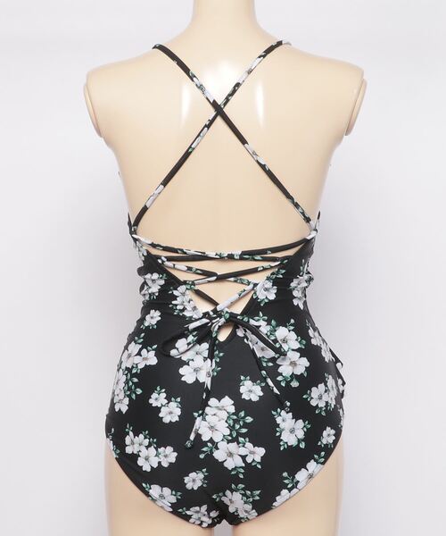 PR01.（ピーアールワン）の「Nuckle Market second story フラワー