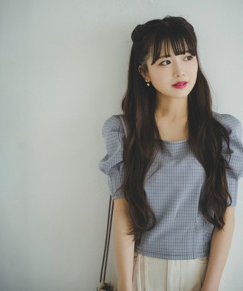 FREE'S MART(フリーズマート)の「◇スクエアネック短丈半袖ボリュームスリーブブラウス(シャツ/ブラウス・レディース・ブラック系その他/ベージュ系その他/ライトグリーン系/パープル系その他・FREE)」の4枚目の写真