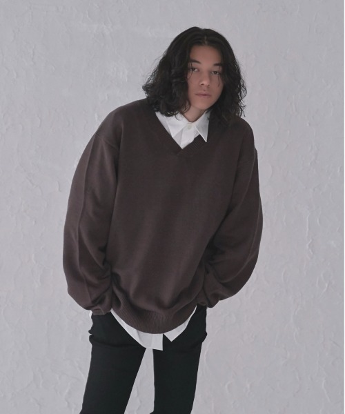 DOOPZ(ドープス)の「LOOSE BASIC V NECK KNIT/ルーズベーシックVネックニット(ニット/セーター・メンズ・チャコールグレー/ブラウン/グレー・SMALL/MEDIUM/LARGE)」の10枚目の写真
