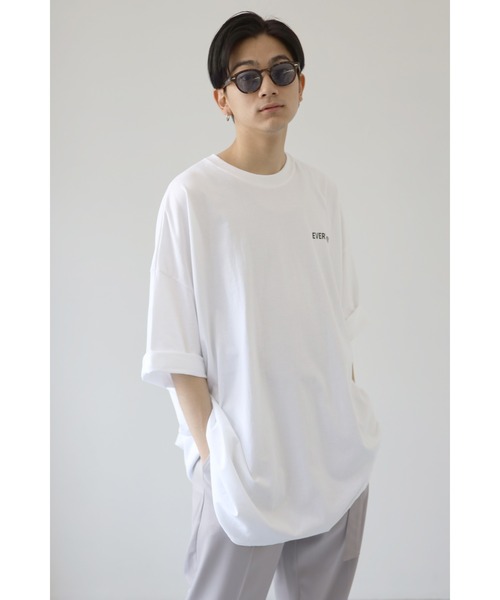 CREARE -LINO-（クレアーレリノ）の「【2021春夏】ストリートプリント スーパービッグシルエットTシャツ<ユニセックス>（Tシャツ/カットソー・メンズ・ホワイト/ブラック・FREE）」の4枚目の写真