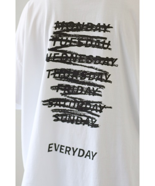 CREARE -LINO-（クレアーレリノ）の「【2021春夏】ストリートプリント スーパービッグシルエットTシャツ<ユニセックス>（Tシャツ/カットソー・メンズ・ホワイト/ブラック・FREE）」の9枚目の写真