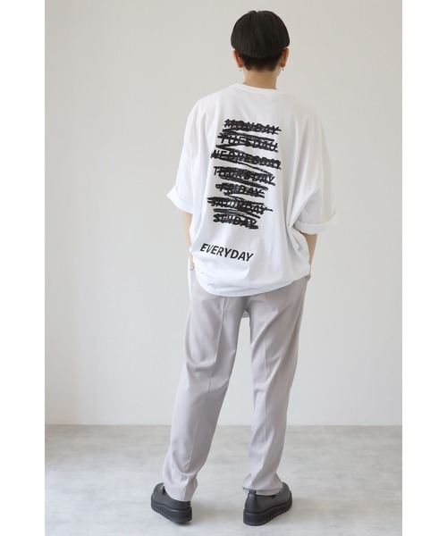 CREARE -LINO-（クレアーレリノ）の「【2021春夏】ストリートプリント スーパービッグシルエットTシャツ<ユニセックス>（Tシャツ/カットソー・メンズ・ホワイト/ブラック・FREE）」の12枚目の写真