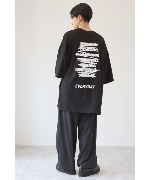 CREARE -LINO-（クレアーレリノ）の「【2021春夏】ストリートプリント スーパービッグシルエットTシャツ<ユニセックス>（Tシャツ/カットソー・メンズ・ホワイト/ブラック・FREE）」の22枚目の写真