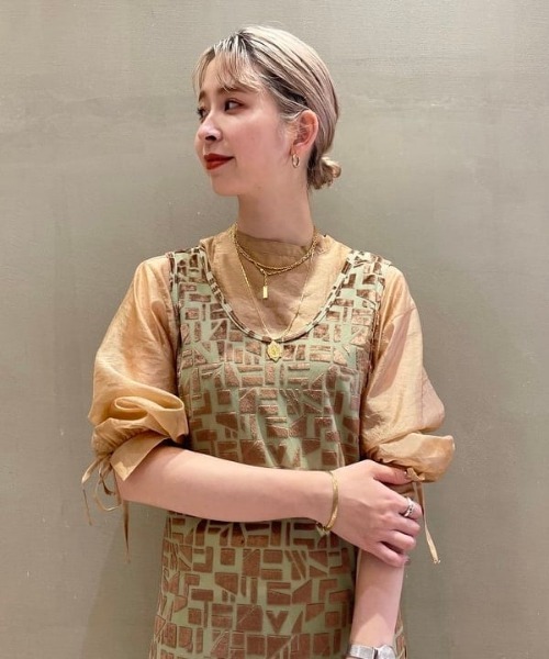 Ray BEAMS（レイビームス）の「Ray BEAMS / スエッジチェーン ロング ネックレス（ネックレス・レディース・ゴールド・ONE SIZE）」の6枚目の写真