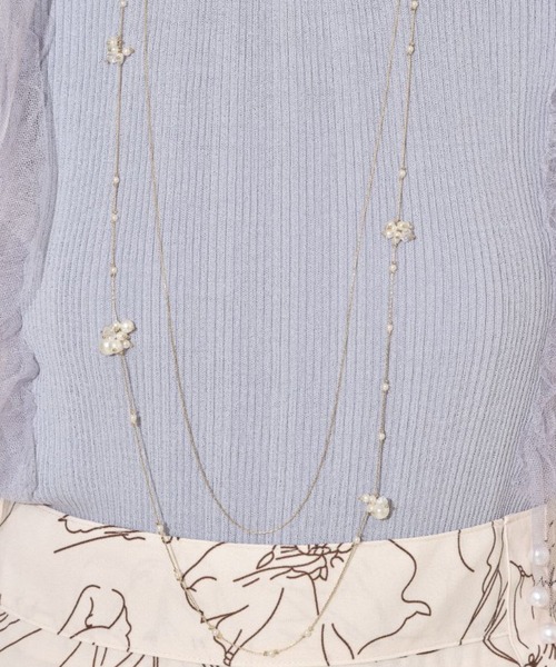tocco closet（トッコ　クローゼット）の「パール×クリアビーズ装飾２連ロングネックレス（ネックレス・レディース・ゴールド・FREE）」の8枚目の写真