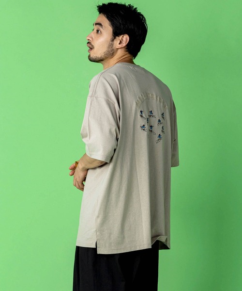 KGFR(カガフリ)の「KGFR(カガフリ)MEANY PEOPLE刺繍カットソー/Tシャツ/TEE/ベア(Tシャツ/カットソー・メンズ・ホワイト/ブラック/ベージュ/パープル・M/L)」の21枚目の写真