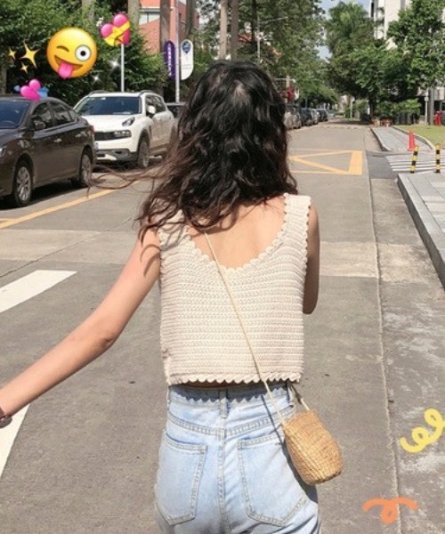 KOR（ケーオーアール）の「韓国風ちびフラワーニットベスト（ベスト・レディース・アイボリー・FREE）」の7枚目の写真