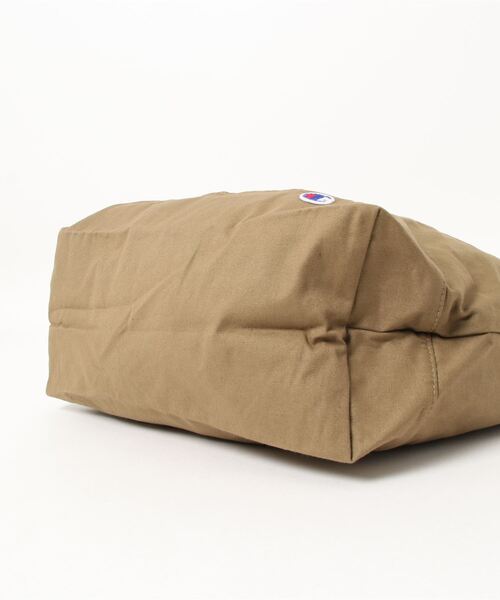 Champion(チャンピオン)の「チャンピオン ローガン トートバッグ 63211(トートバッグ・レディース・オフホワイト/カーキ/グリーン系その他/ホワイト系その他・FREE)」の6枚目の写真