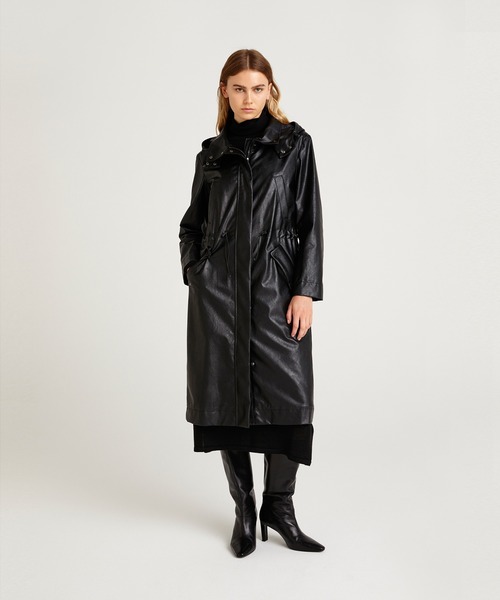 SISLEY（シスレー）の「フェイクレザーフード付きスタンドカラーロングコート（トレンチコート・レディース・ブラック・40/42/44/38）」の2枚目の写真
