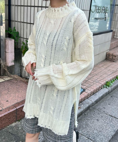 byYOUANCE（バイユアンス）の「ダメージシアールーズニット（ニット/セーター・レディース・パープル/ホワイト/ブラック/グリーン・FREE）」の2枚目の写真