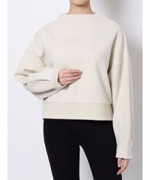 ボトルネックタックプルオーバー