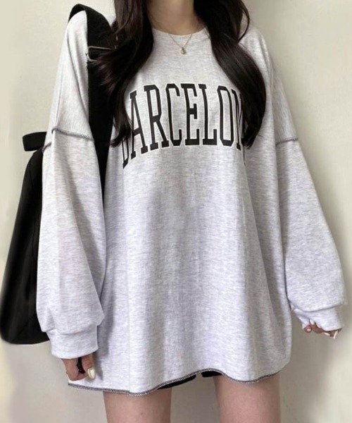 Dalfwin(ダールフィン)の「韓国ファッションBARCELONAカレッジロゴオーバーサイズスウェット(スウェット・レディース・チャコールグレー/グレー/ブラック/グレー系その他2/グレー系その他/ブラック系その他・FREE)」の20枚目の写真
