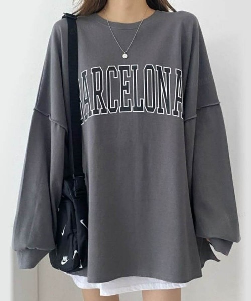 Dalfwin(ダールフィン)の「韓国ファッションBARCELONAカレッジロゴオーバーサイズスウェット(スウェット・レディース・チャコールグレー/グレー/ブラック/グレー系その他2/グレー系その他/ブラック系その他・FREE)」の21枚目の写真