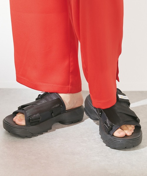 LAVEANGE(ラビアンジェ)の「Recycled nylon Cover Belt SANDAL(サンダル・レディース・ブラック/ブラウン/カーキ・S/M/L)」の4枚目の写真