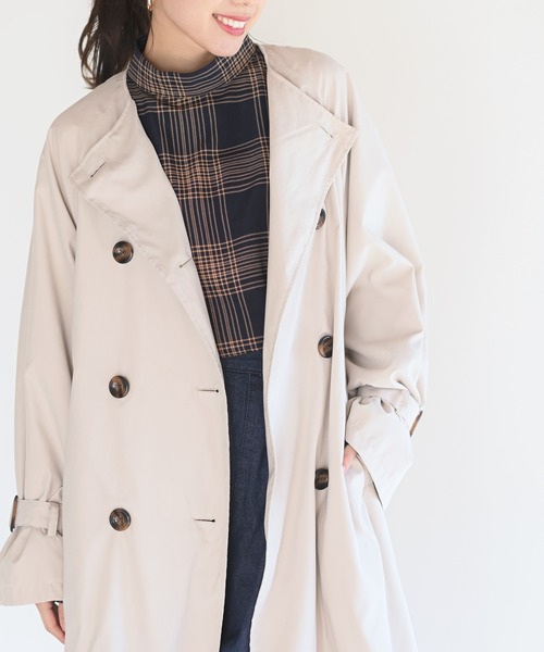 rps（アールピーエス）の「ノーカラーＢＩＧトレンチコート（トレンチコート・レディース・ベージュ/カーキ/ライトベージュ・M）」の16枚目の写真