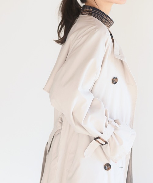 rps（アールピーエス）の「ノーカラーＢＩＧトレンチコート（トレンチコート・レディース・ベージュ/カーキ/ライトベージュ・M）」の17枚目の写真