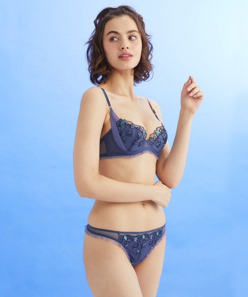 Chut！ INTIMATES（シュットインティメイツ）の「シアーライトブラ ストリングショーツ (C372)（ショーツ・レディース・ライトグレー/ライトピンク/ネイビー・M/L）」の6枚目の写真