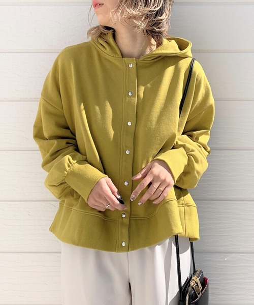 Q(キュー)の「裏毛ショートパーカー(パーカー・レディース・マスタード/エメラルド/ライトグレー・MEDIUM)」の3枚目の写真