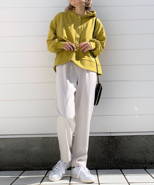 Q(キュー)の「裏毛ショートパーカー(パーカー・レディース・マスタード/エメラルド/ライトグレー・MEDIUM)」の8枚目の写真