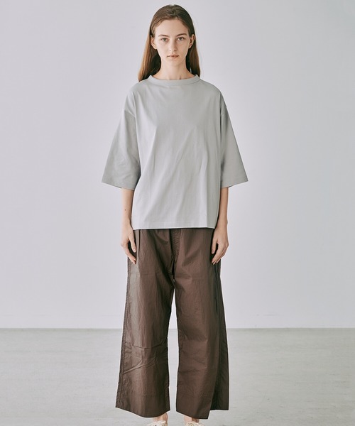 handvaerk（ハンドバーク）の「handvaerk | 60/2 ボトルネックTシャツ WOMEN（Tシャツ/カットソー・レディース・グレイッシュベージュ/ブラック/Nat/グレー/ダークグレー/ホワイト/ネイビー/ライトグレー・SMALL）」の14枚目の写真