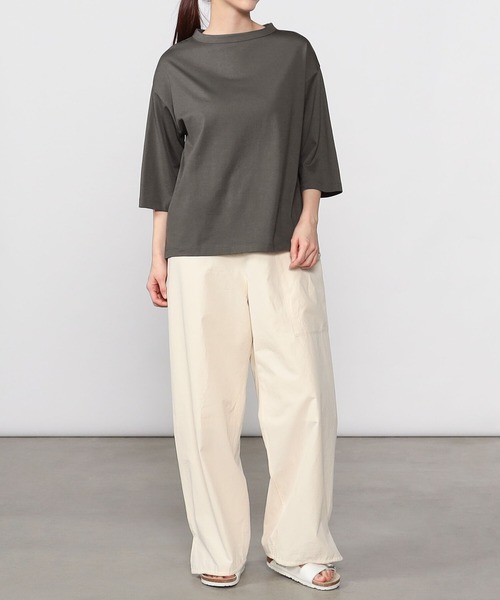 handvaerk（ハンドバーク）の「handvaerk | 60/2 ボトルネックTシャツ WOMEN（Tシャツ/カットソー・レディース・グレイッシュベージュ/ブラック/Nat/グレー/ダークグレー/ホワイト/ネイビー/ライトグレー・SMALL）」の15枚目の写真