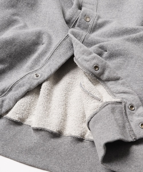 Jieda(ジエダ)の「SNAP BUTTON HOODIE(パーカー・メンズ・オフホワイト/グリーン/ブラック/グレー・1/2)」の6枚目の写真