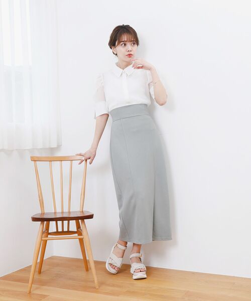 MAJESTIC LEGON(マジェスティックレゴン)の「スタイルアップスリットIラインスカート(スカート・レディース・ブラック/ライトグリーン/アイボリー・SMALL/MEDIUM)」の9枚目の写真