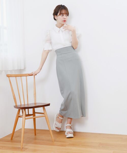 MAJESTIC LEGON(マジェスティックレゴン)の「スタイルアップスリットIラインスカート(スカート・レディース・ブラック/ライトグリーン/アイボリー・SMALL/MEDIUM)」の10枚目の写真