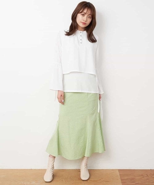 A de a.v.v（アードアー・ヴェ・ヴェ）の「［2WAY］ハイネックレイヤードブラウス（シャツ/ブラウス・レディース・マスタード/ホワイト/ブラック・36/38）」の7枚目の写真