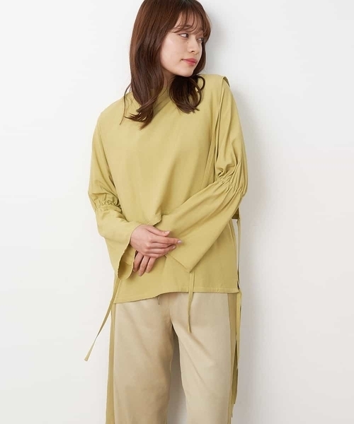 A de a.v.v（アードアー・ヴェ・ヴェ）の「［2WAY］ハイネックレイヤードブラウス（シャツ/ブラウス・レディース・マスタード/ホワイト/ブラック・36/38）」の13枚目の写真