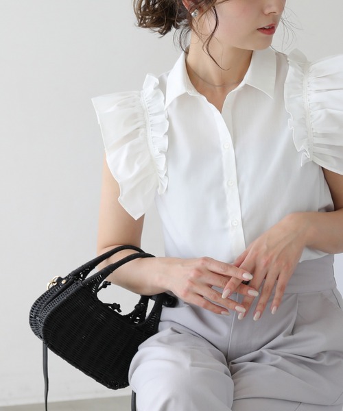 frames RAY CASSIN（フレームスレイカズン）の「WEB限定．袖フリルノースリブラウス（シャツ/ブラウス・レディース・ブラック/ブルー/オフホワイト・FREE）」の20枚目の写真