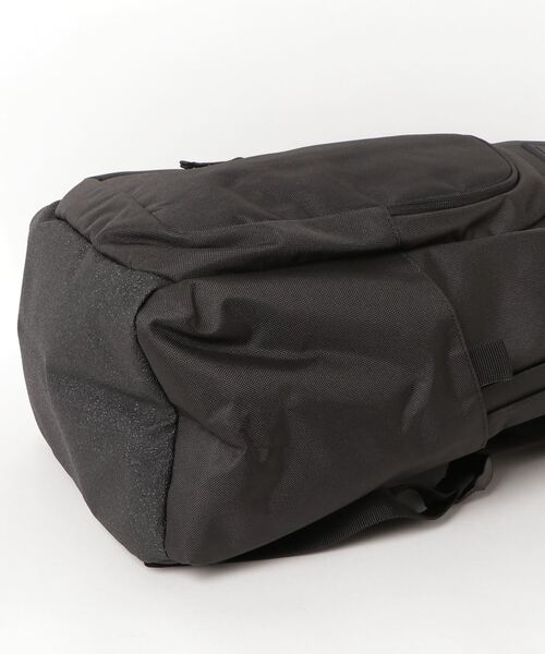 RVCA(ルーカ)の「RVCA メンズ ESTATE BACKPACK IV バッグ【2022年夏モデル】/ルーカバックパックリュックサック(バックパック/リュック・メンズ・ブラック/ナチュラル・FREE)」の6枚目の写真