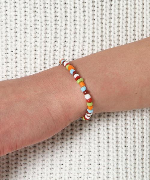 coen（コーエン）の「ビーズブレス（ブレスレット・レディース・ホワイト/ブラック/ブラウン/レッド/オレンジ/イエロー/ライム/ライトブルー/コバルトブルー/その他1・フリー）」の14枚目の写真