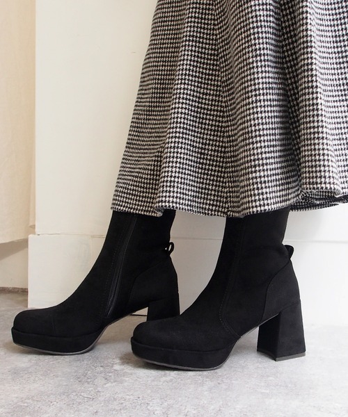 byあしながおじさん（バイアシナガオジサン）の「厚底ストレッチブーツ　-8980677（ブーツ・レディース・ブラック系その他/ブラック/アイボリー・24.5cm/23.0cm/24.0cm/23.5cm/22.5cm）」の5枚目の写真