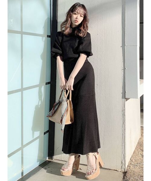 dazzlin(ダズリン)の「オープンショルダーリボン半袖ワンピース(ワンピース・レディース・ブラック/ベージュ/アイボリー/モカ・FREE)」の6枚目の写真