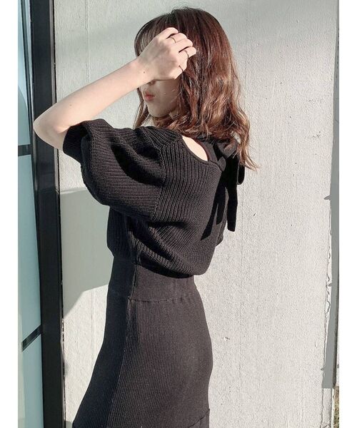 dazzlin(ダズリン)の「オープンショルダーリボン半袖ワンピース(ワンピース・レディース・ブラック/ベージュ/アイボリー/モカ・FREE)」の11枚目の写真