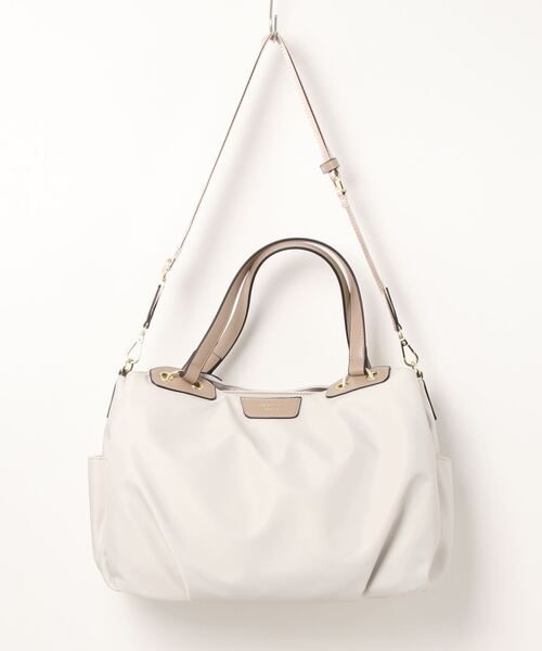 & chouette(アンドシュエット)の「ナイロンボストンバッグ(ボストンバッグ・レディース・ボルドー/ブラック/グレイッシュベージュ/オフホワイト・FREE)」の2枚目の写真